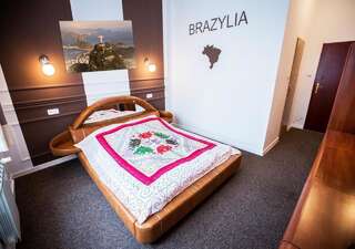 Отель Hotel Granada Острув-Велькопольски Номер Делюкс с кроватью размера «king-size»-3